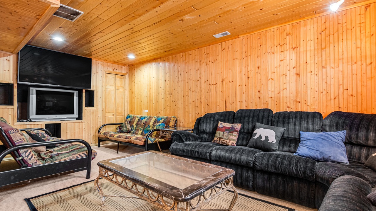 Photo of Livingroom in Harbor Village