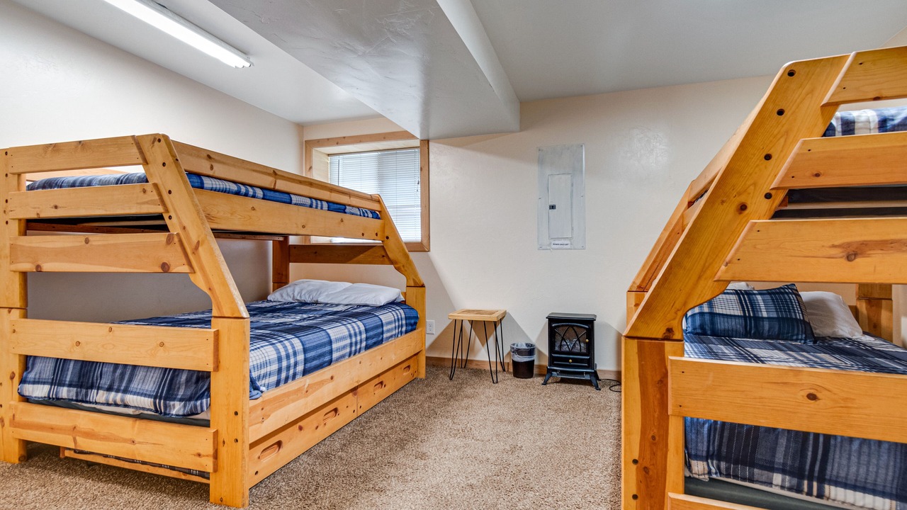 Photo of Bedroom in Harbor Village