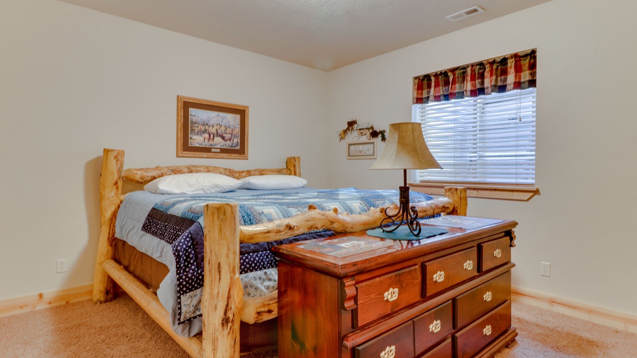 Photo of Bedroom in Harbor Village
