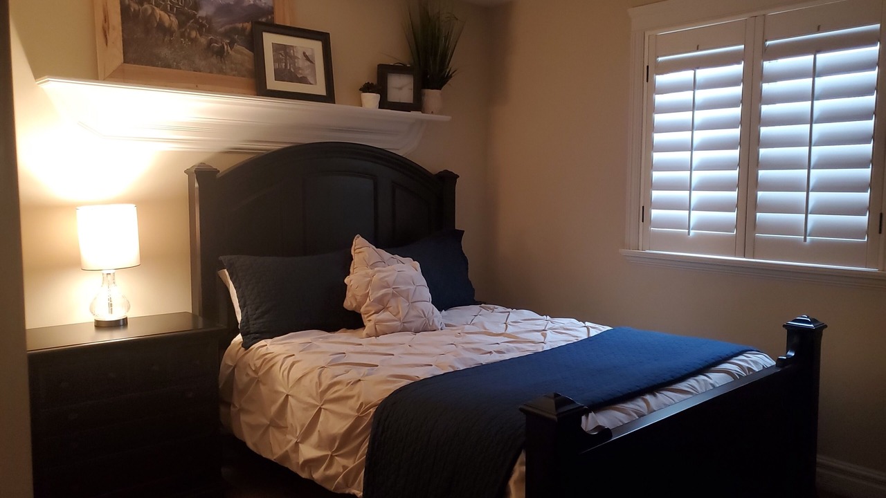 Photo of Bedroom in White City