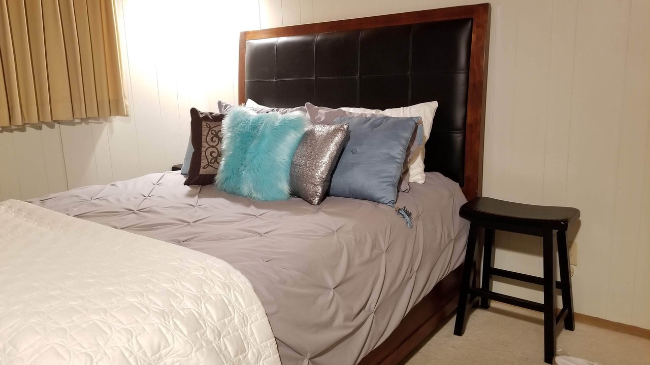 Photo of Bedroom in Maple Heights-Lake Desire