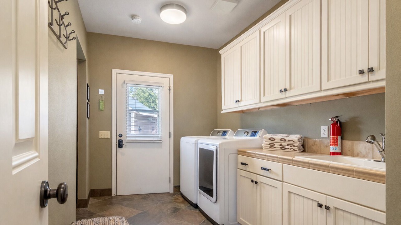 Photo of Bedroom in Leavenworth