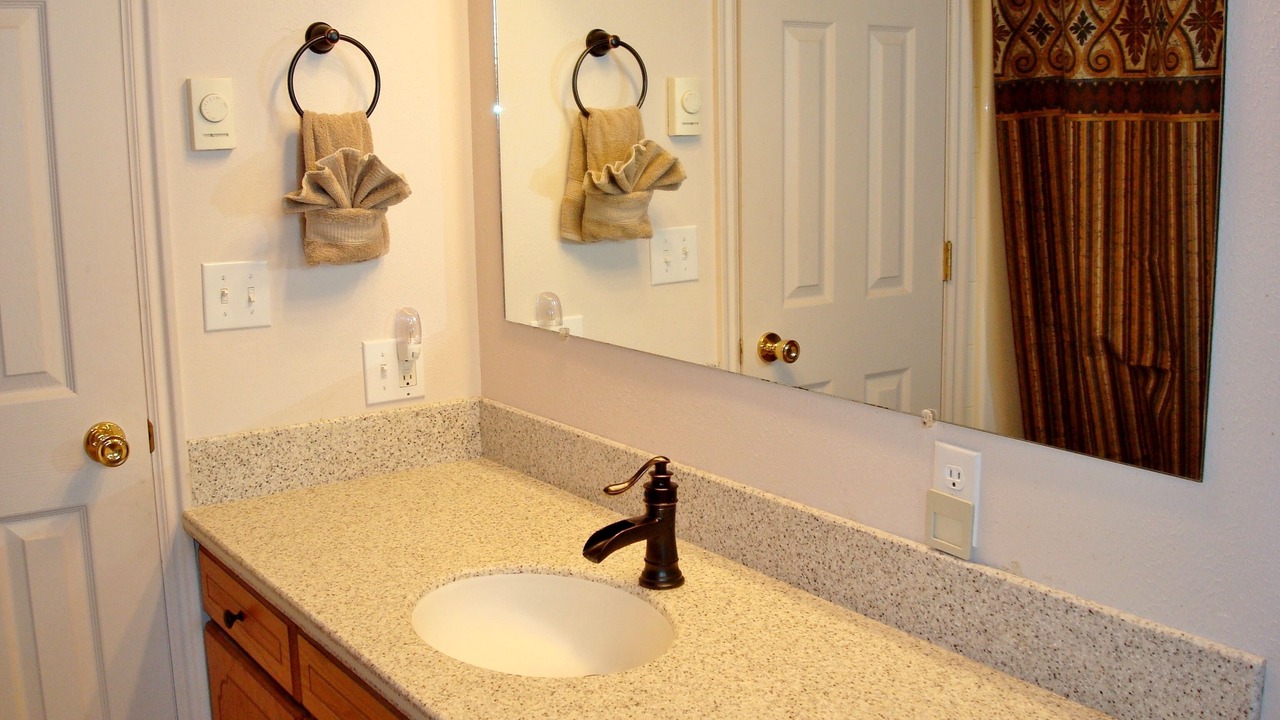 Photo of Bathroom in Island Park