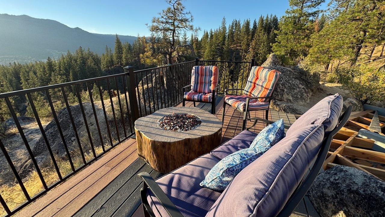 Photo of Patio Balcony in Garden Valley