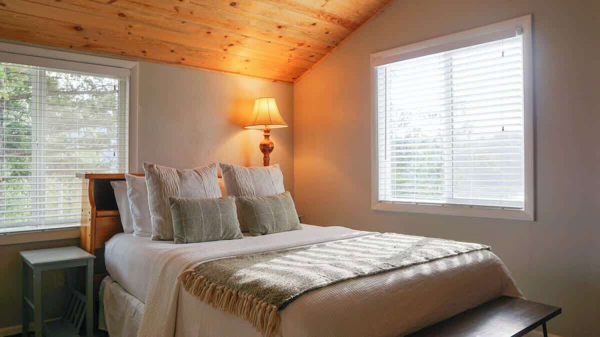 Photo of Bedroom in Irwin