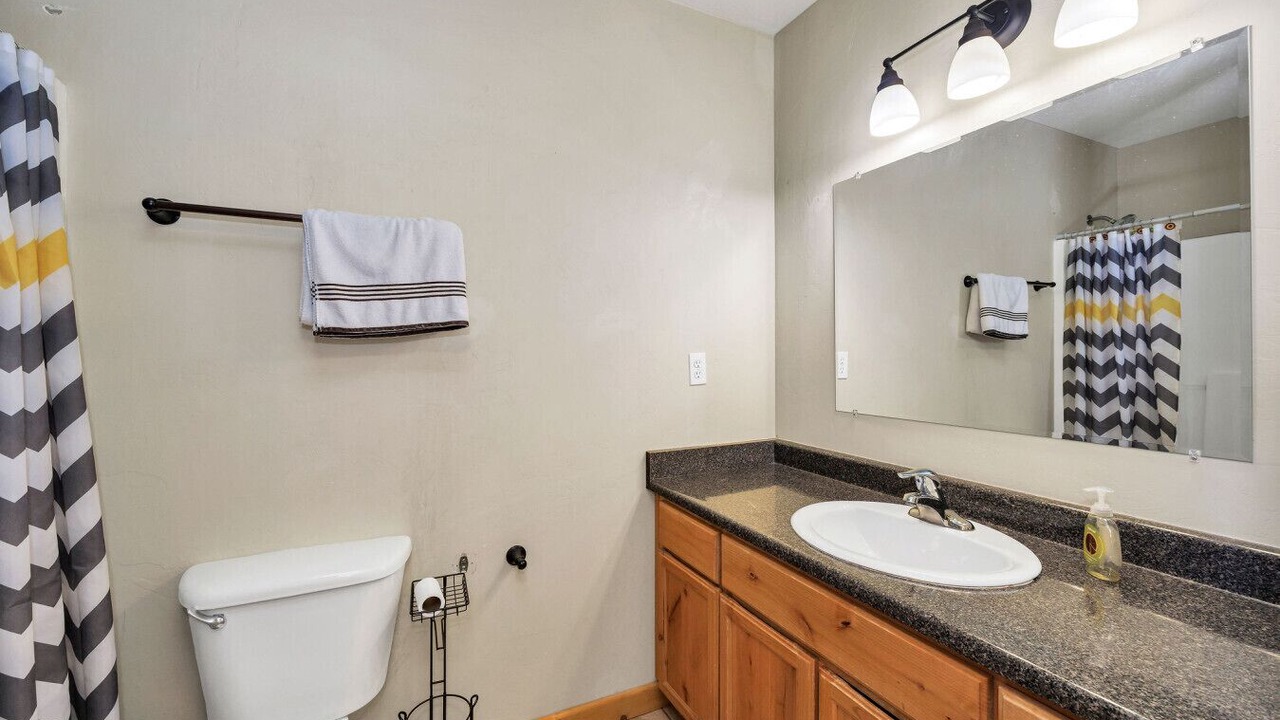 Photo of Bathroom in Garden City
