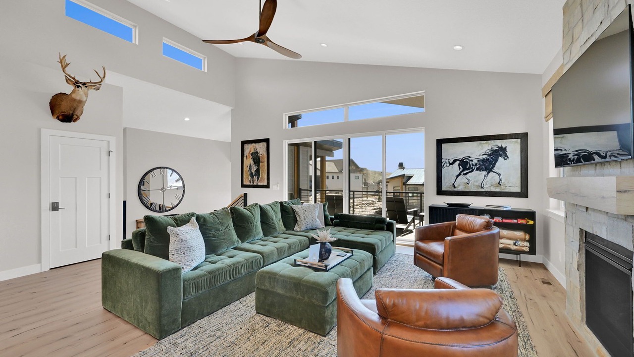 Photo of Livingroom in Wolf Creek