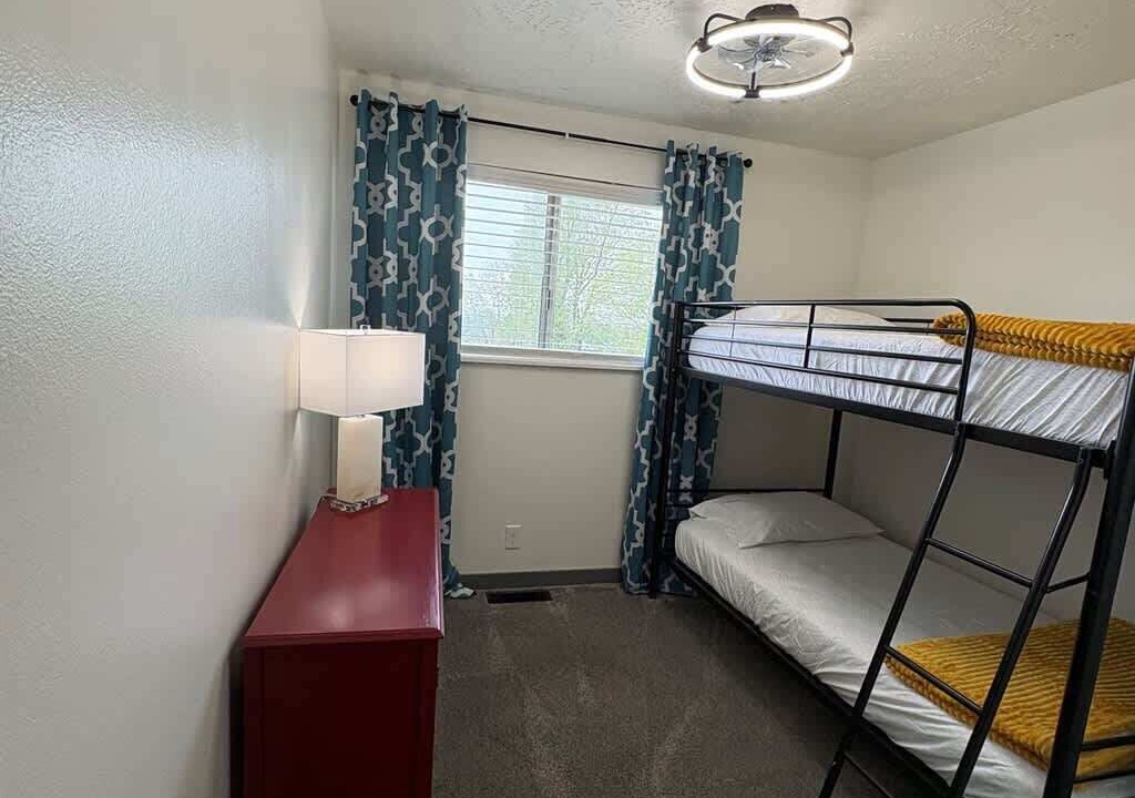 Photo of Bedroom in Pleasant Grove