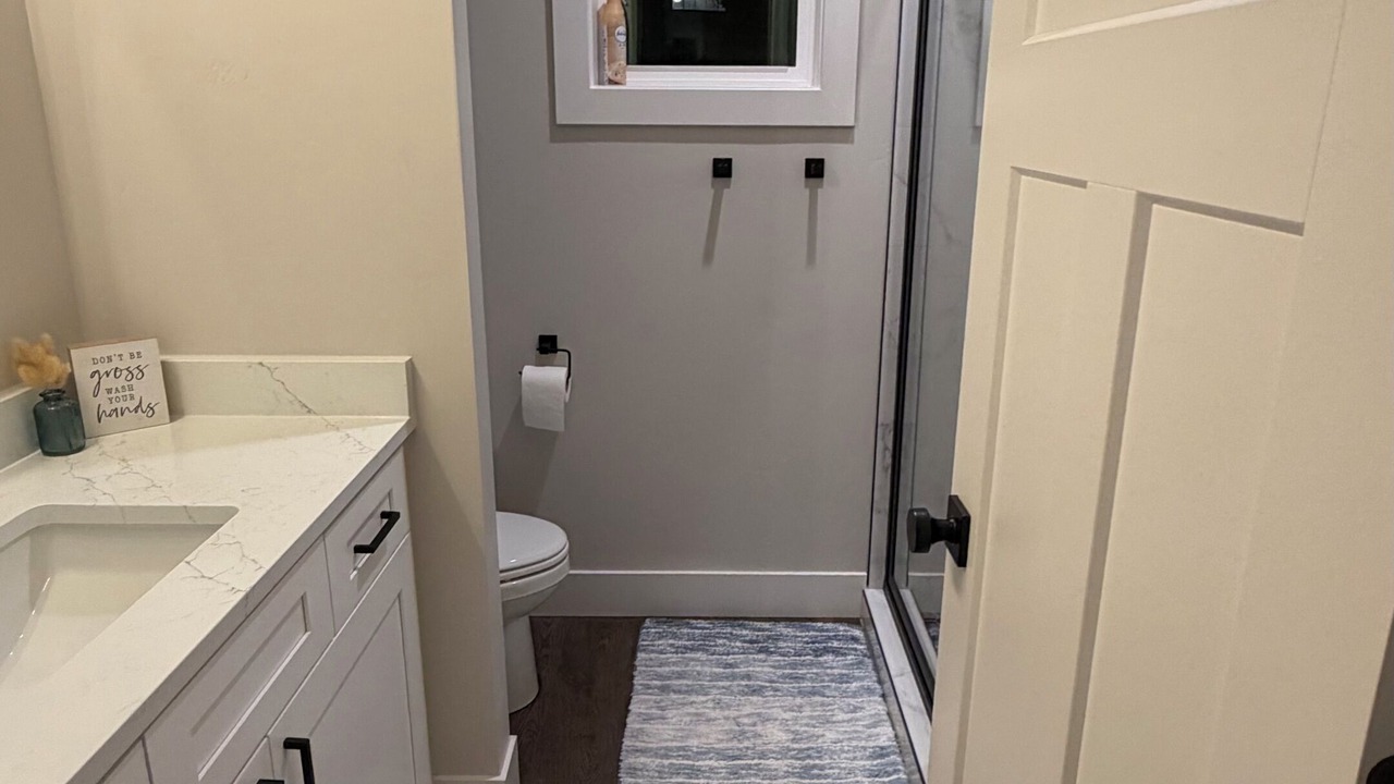 Photo of Bathroom in Sugar City