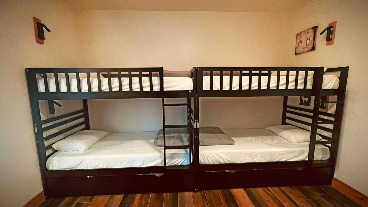Photo of Bedroom in Downtown Leavenworth