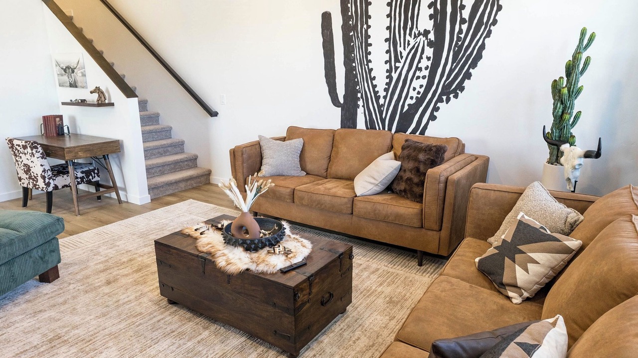 Photo of Livingroom in Eagle