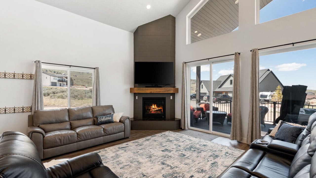 Photo of Livingroom in Sweetwater