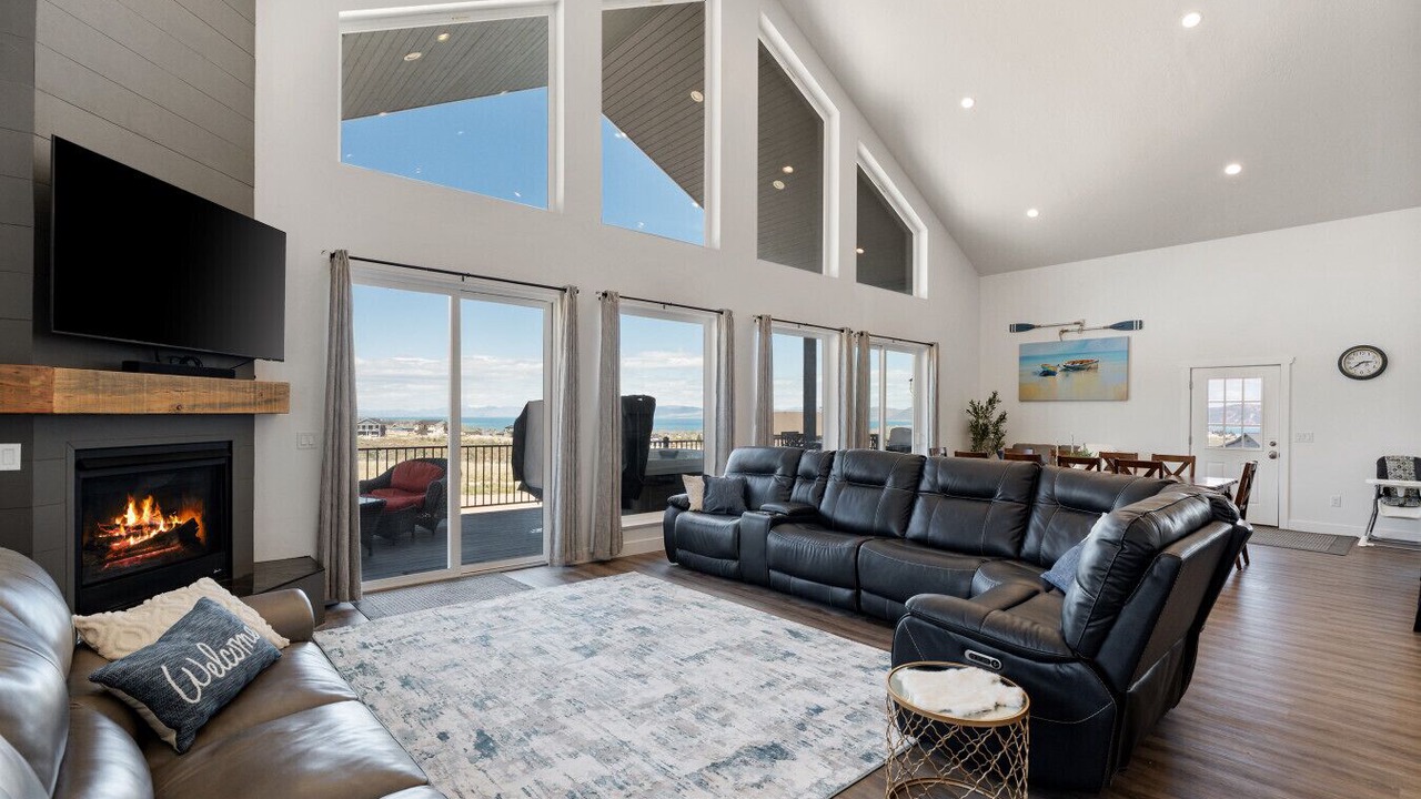 Photo of Livingroom in Sweetwater