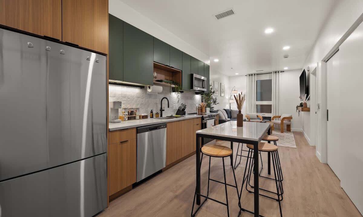 Photo of Kitchen in People's Freeway