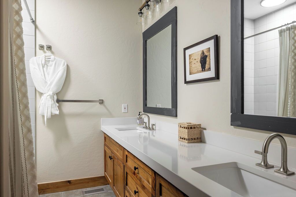 Photo of Bathroom in Granite Ridge