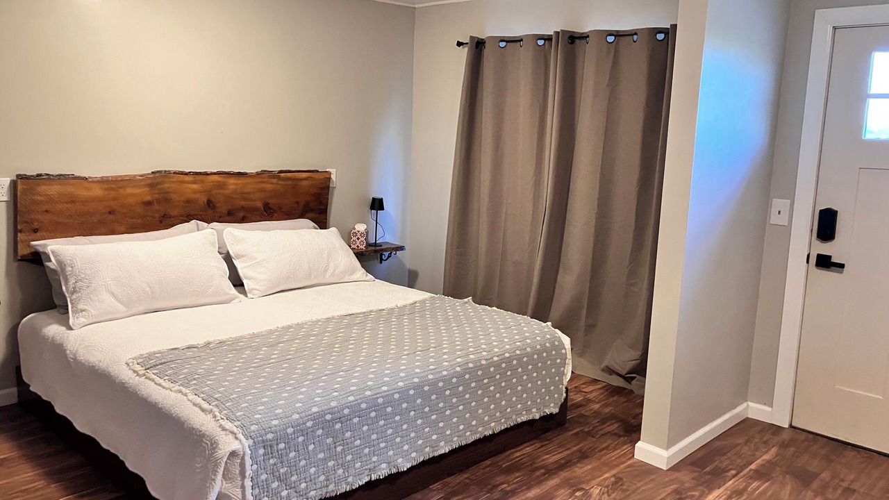 Photo of Bedroom in Lovell