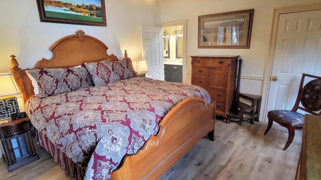 Photo of Bedroom in Gardiner