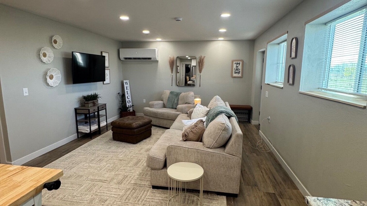 Photo of Livingroom in Bingham County
