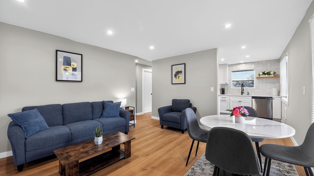 Photo of Livingroom in North End