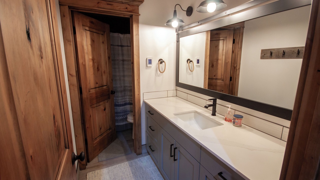 Photo of Bathroom in Irwin