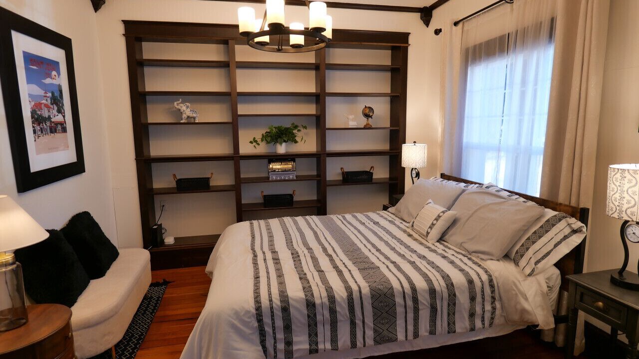 Photo of Bedroom in Garden District