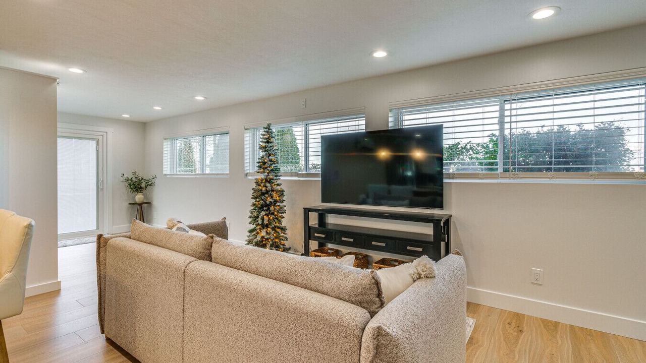 Photo of Bedroom in Roy