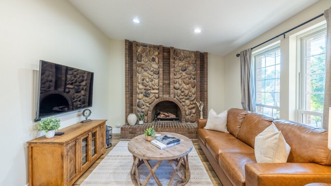 Photo of Livingroom in Cottonwood Heights