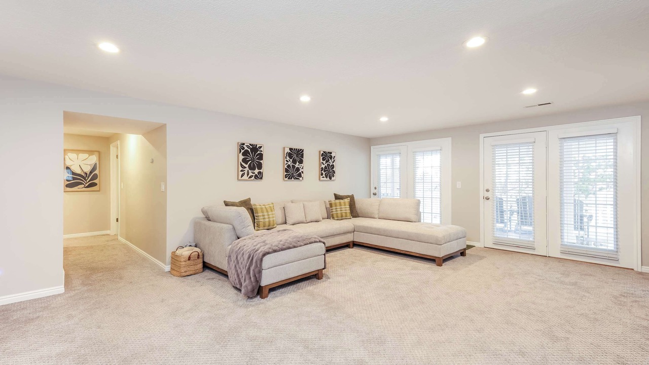 Photo of Livingroom in Layton