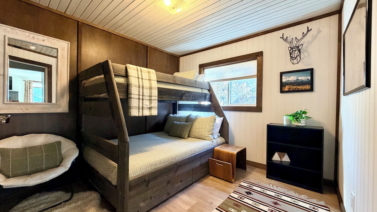 Photo of Bedroom in Livingston