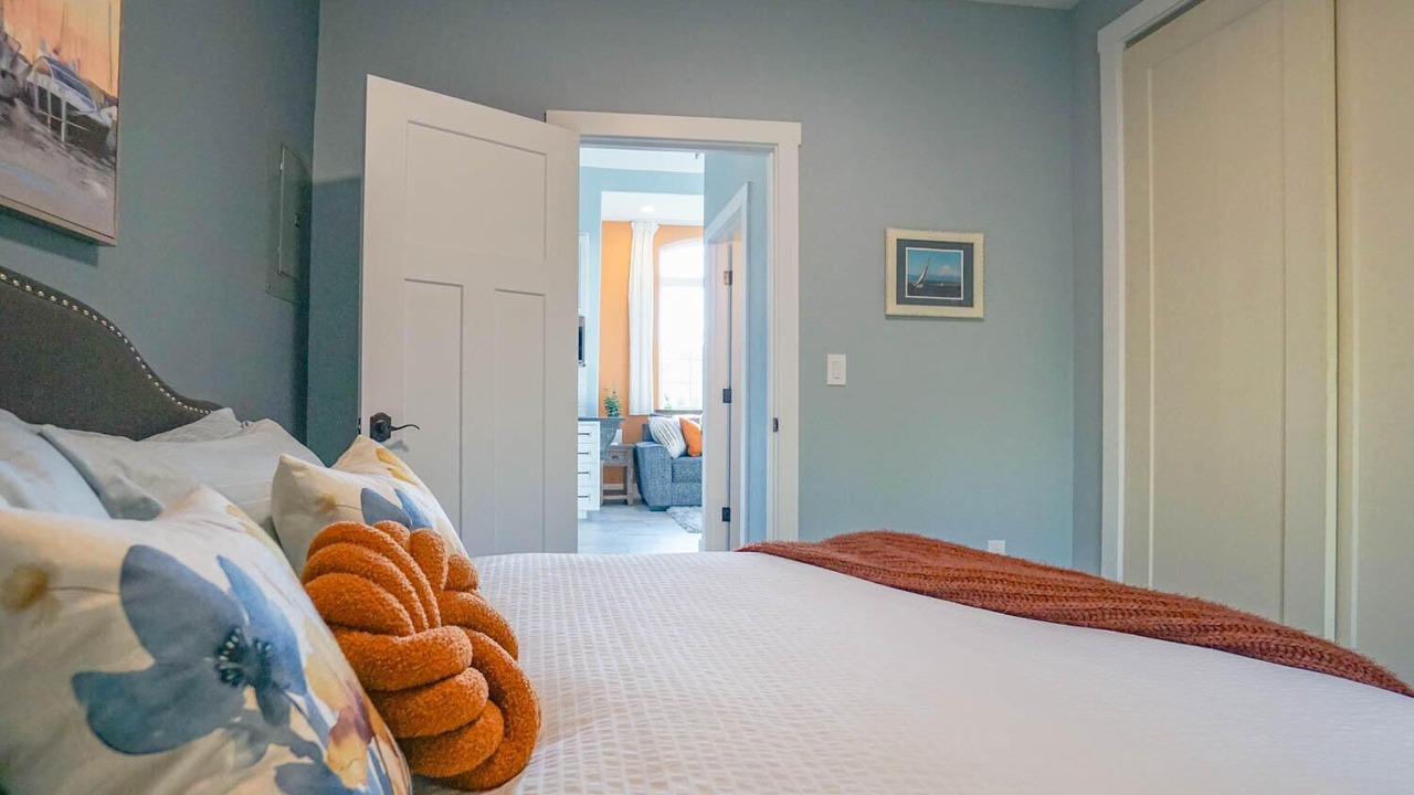 Photo of Bedroom in Pleasant Valley