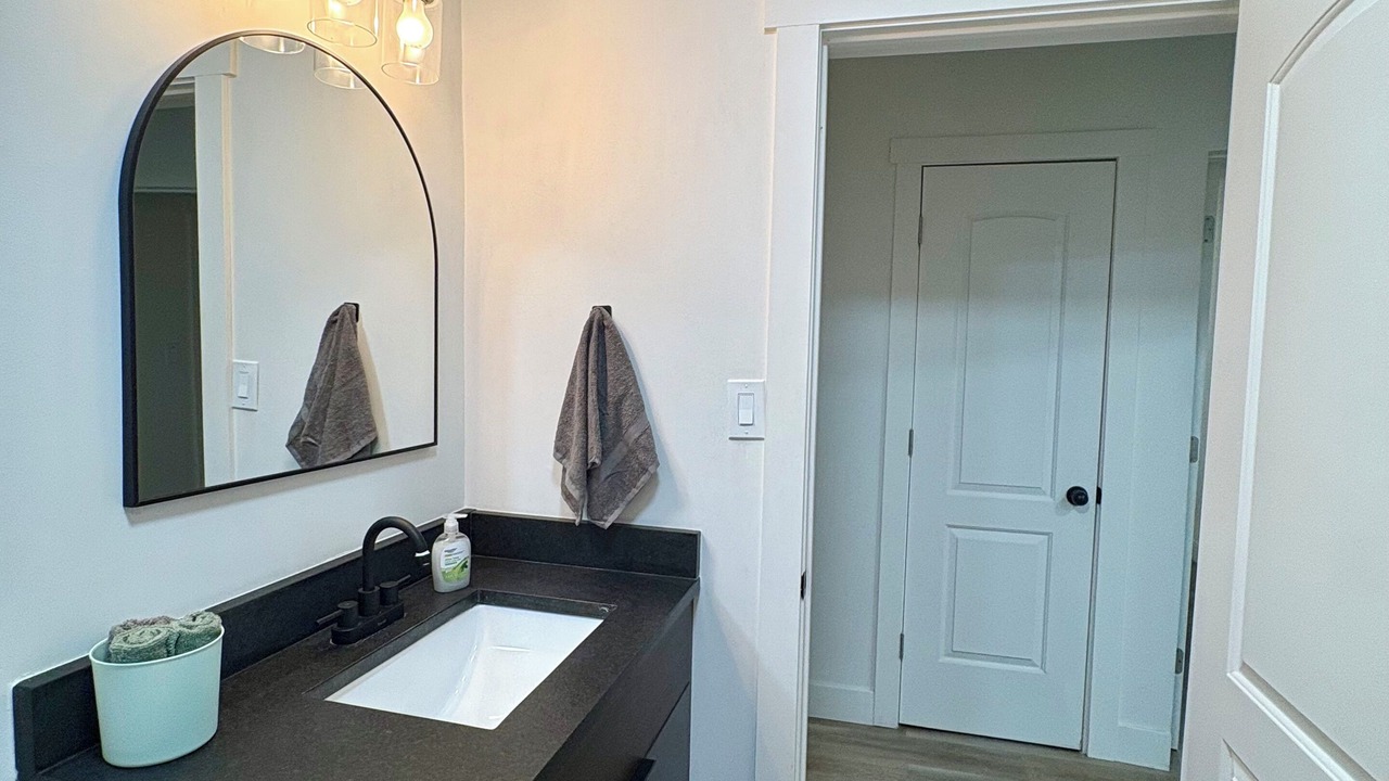 Photo of Bathroom in Poplar Grove
