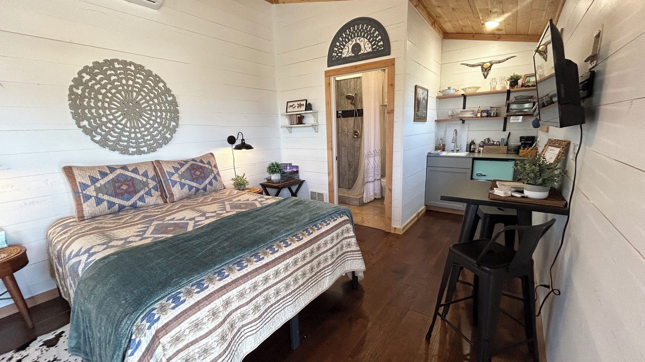Photo of Bedroom in Custer County