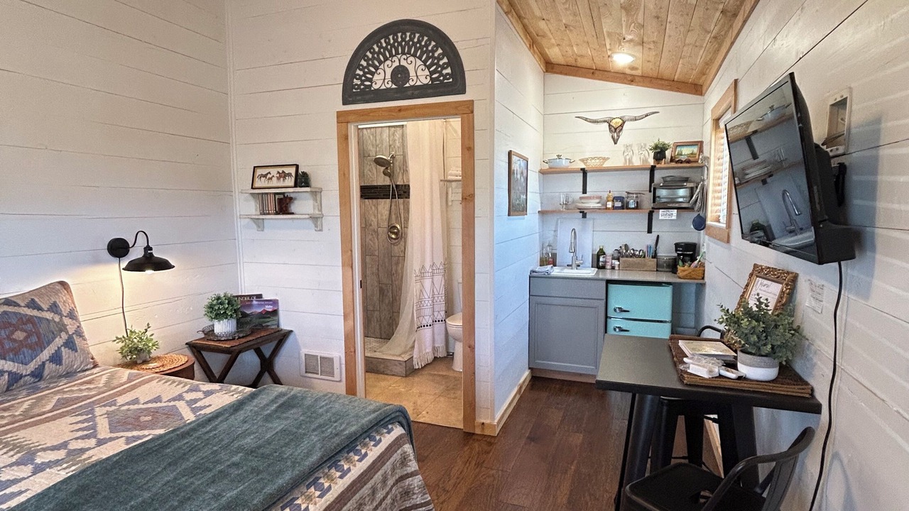 Photo of Bedroom in Custer County