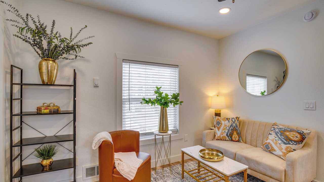 Photo of Livingroom in Hilltop