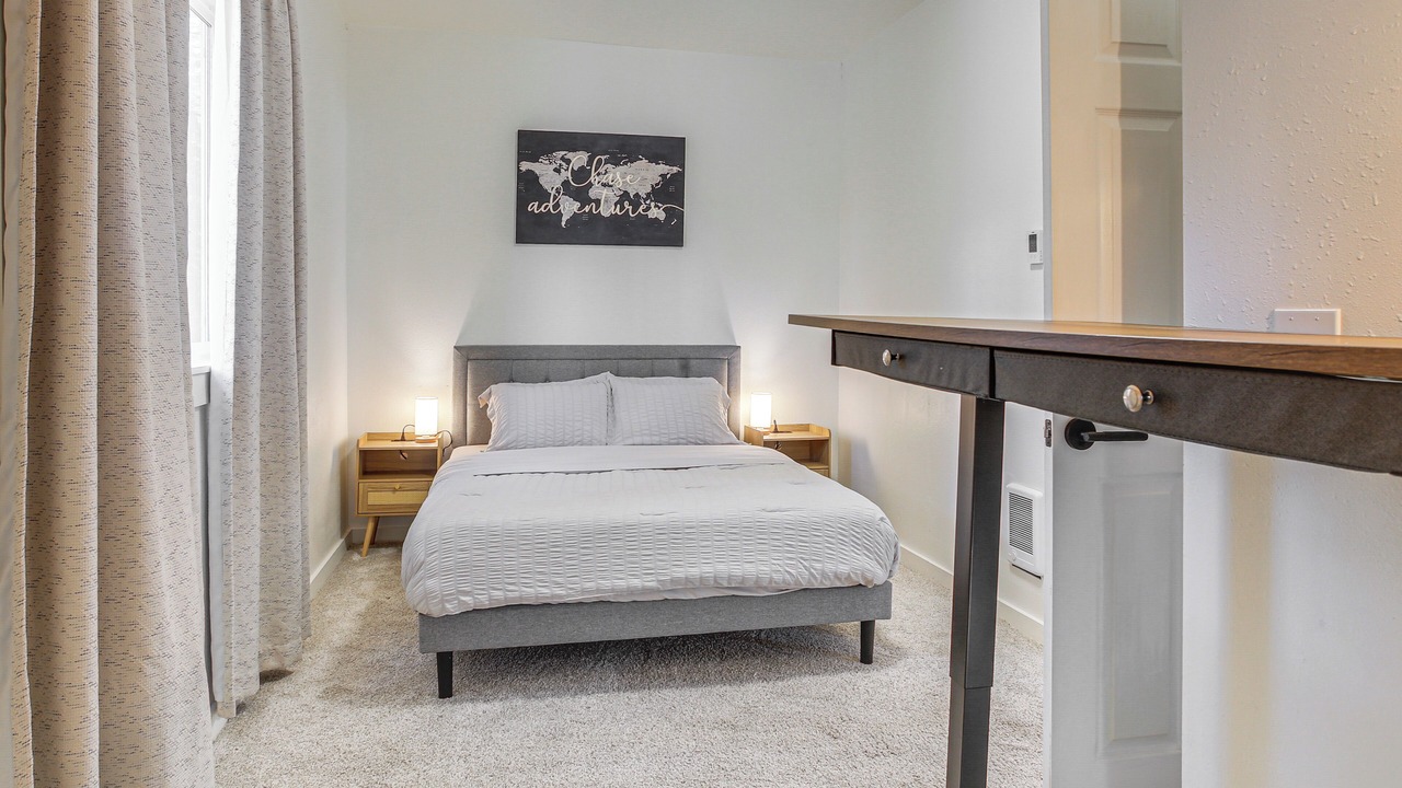 Photo of Bedroom in West Hills