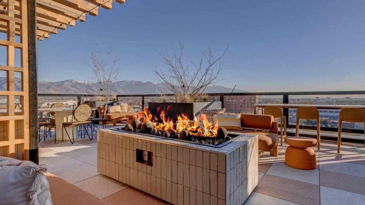 Photo of Patio Balcony in People's Freeway