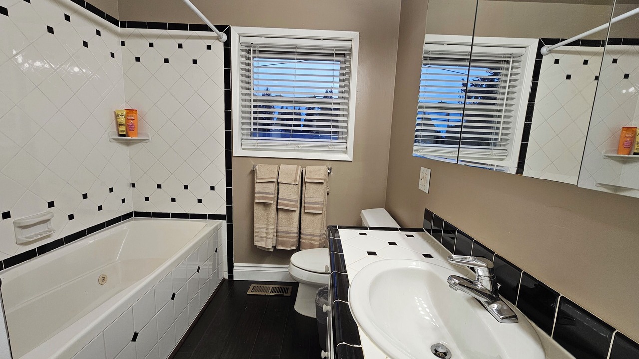 Photo of Bathroom in East Lake Hills