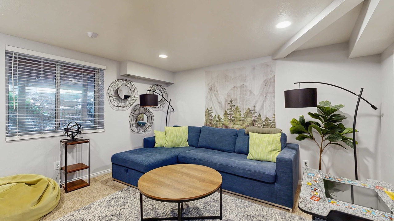 Photo of Livingroom in Cottonwood Heights