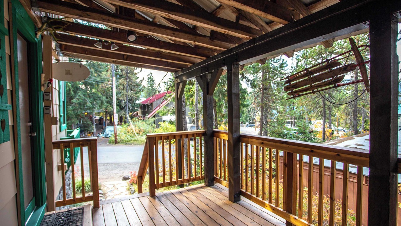 Photo of Patio Balcony in Government Camp