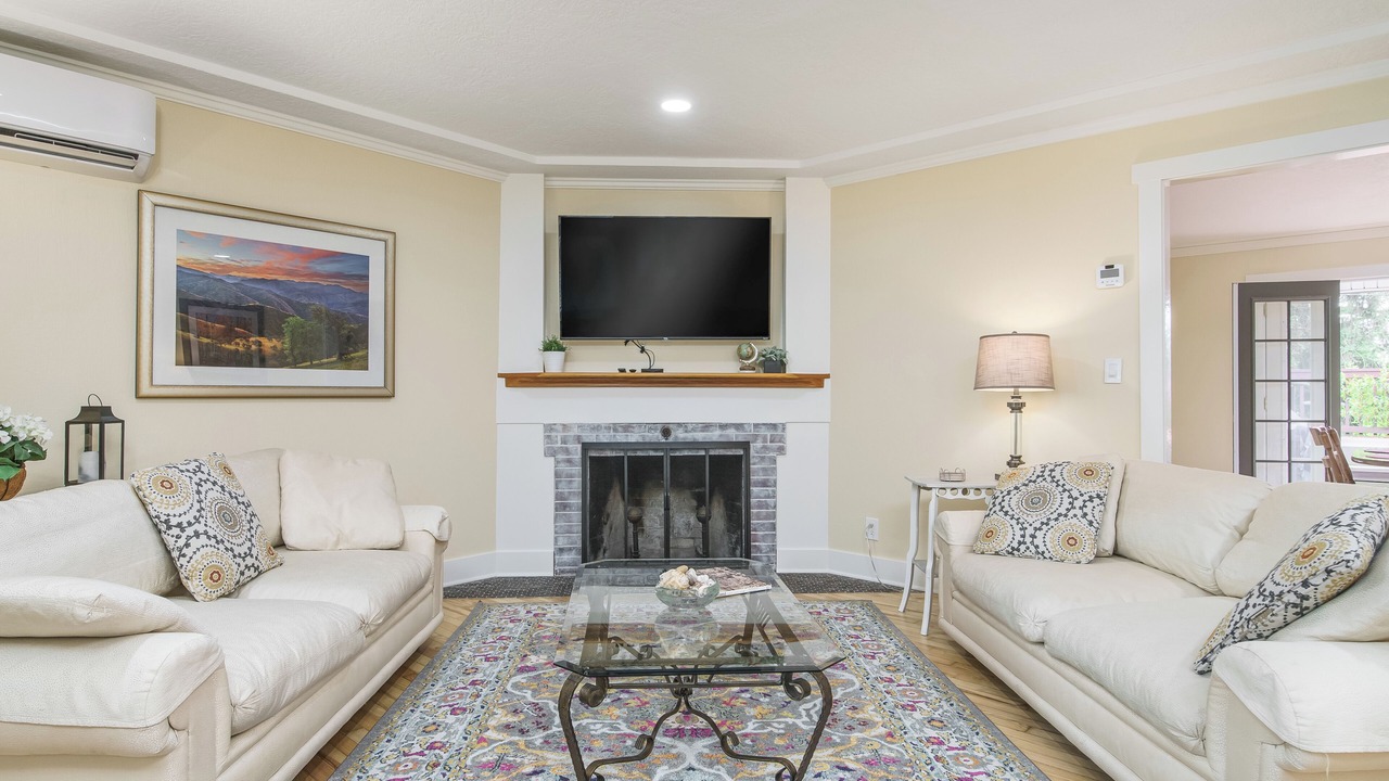 Photo of Livingroom in Central Park