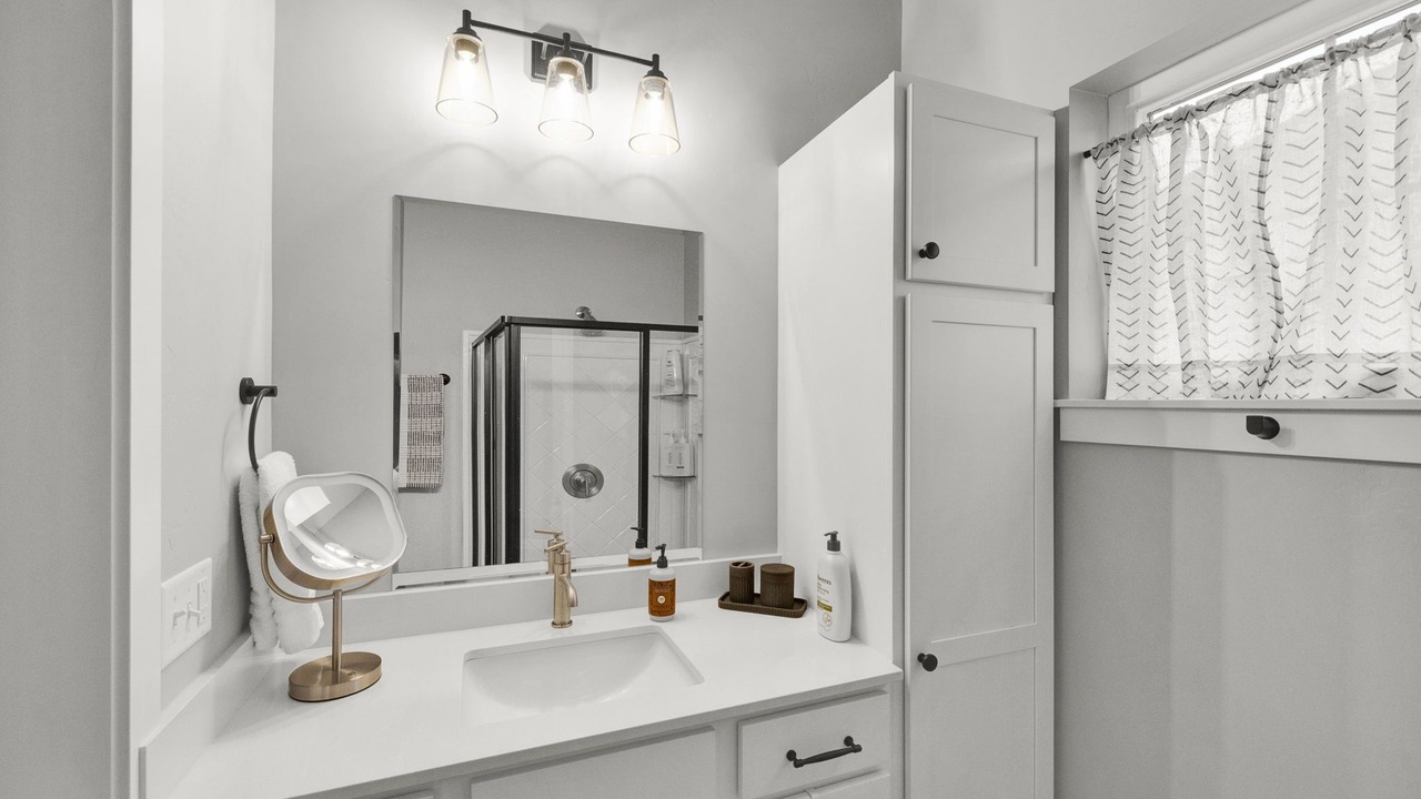 Photo of Bathroom in Riverfront