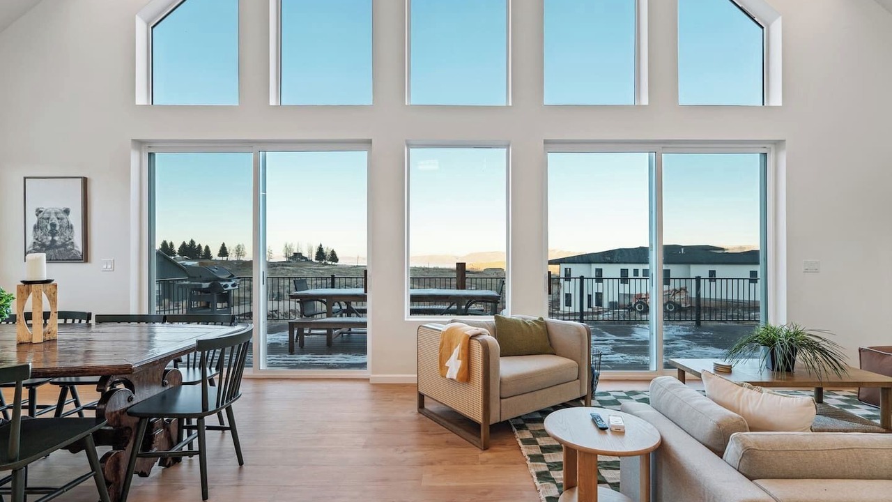 Photo of Livingroom in Sweetwater