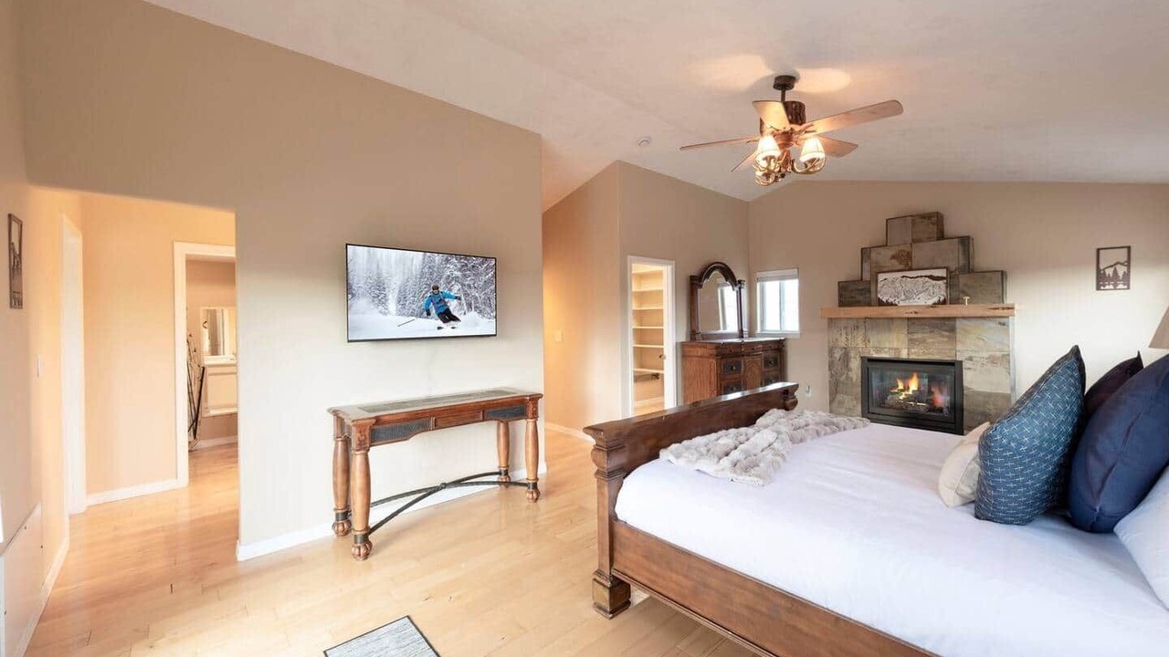 Photo of Bedroom in North Snyderville Basin