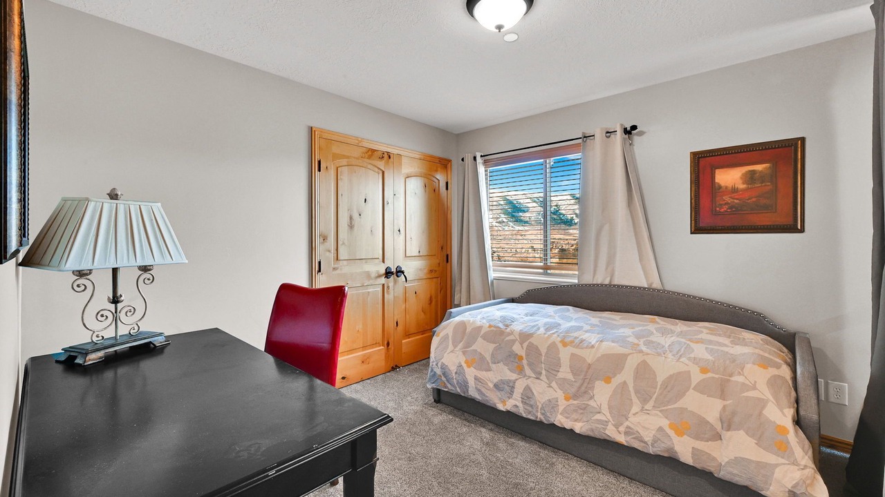 Photo of Bedroom in Wolf Creek