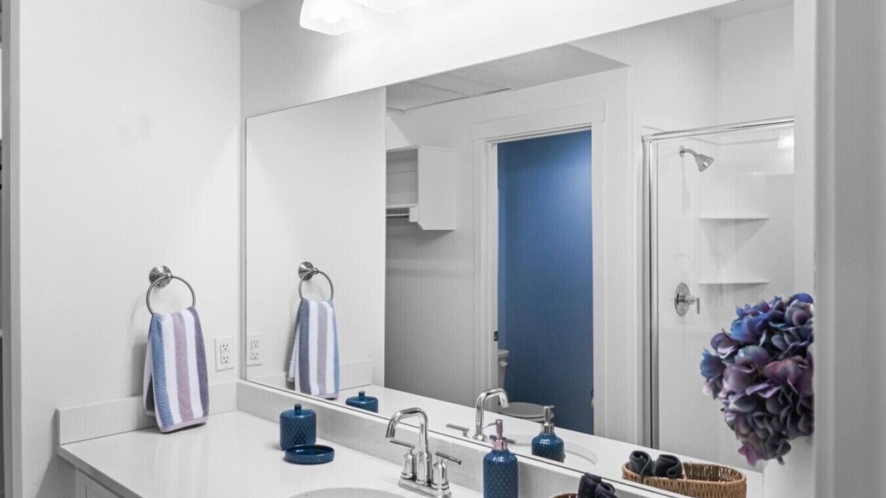 Photo of Bathroom in Garden City