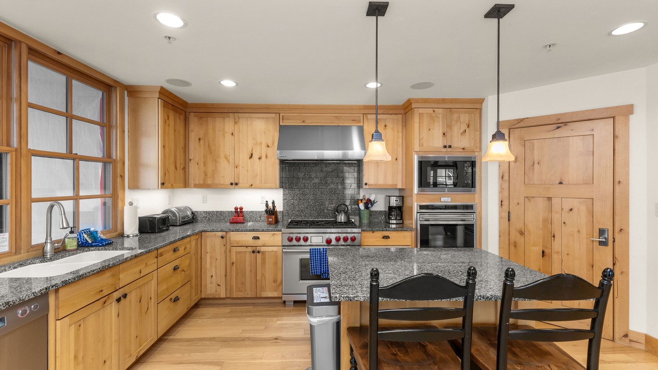 Photo of Kitchen in Elkhorn Village