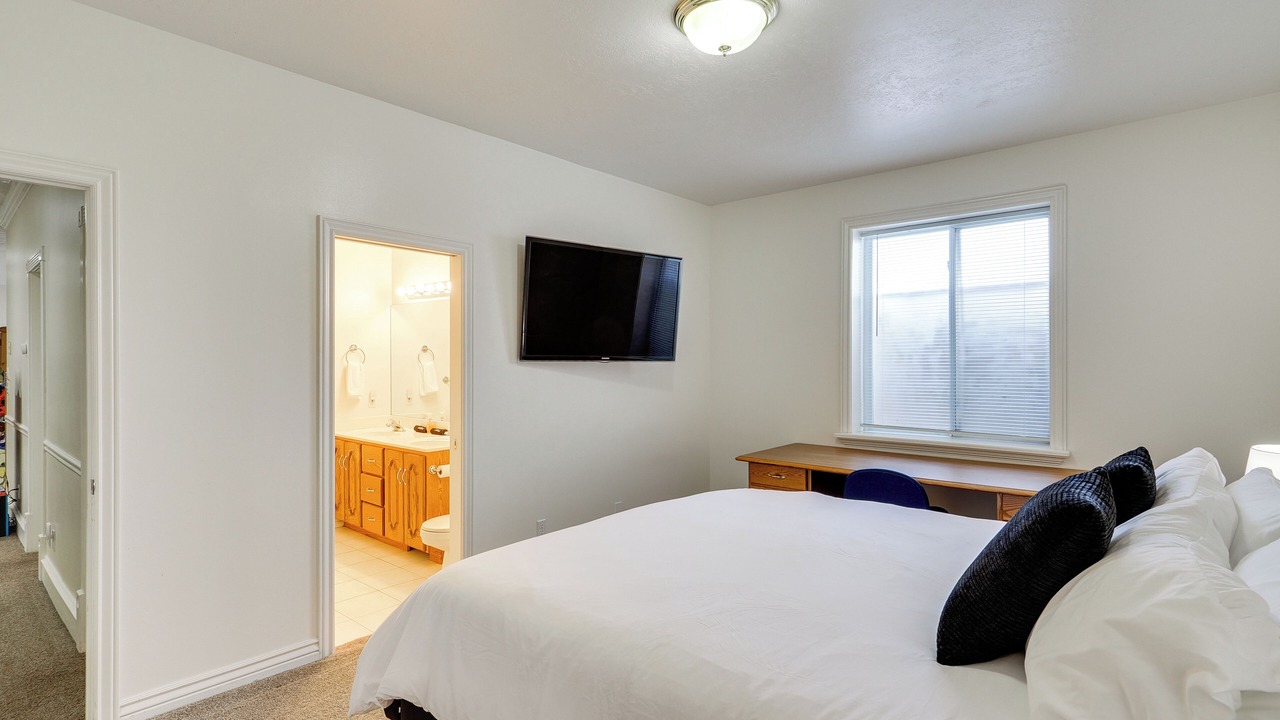 Photo of Bedroom in Orem South
