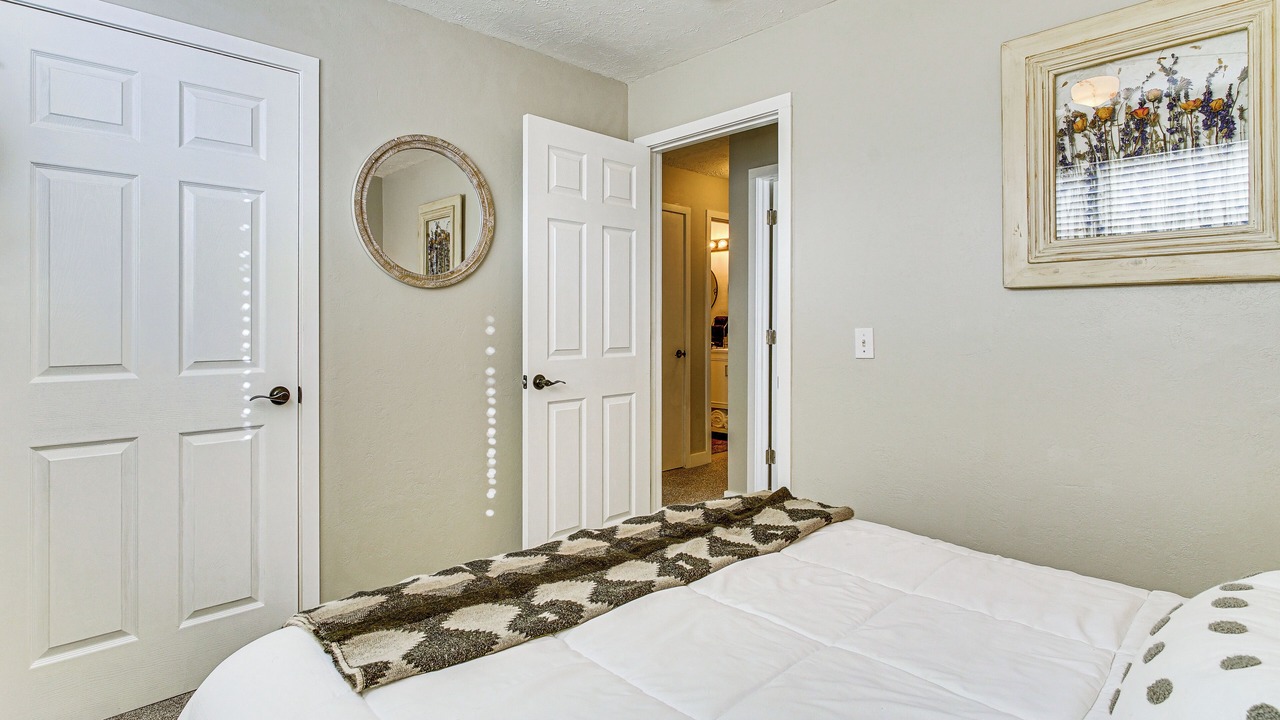 Photo of Bedroom in Taylorsville