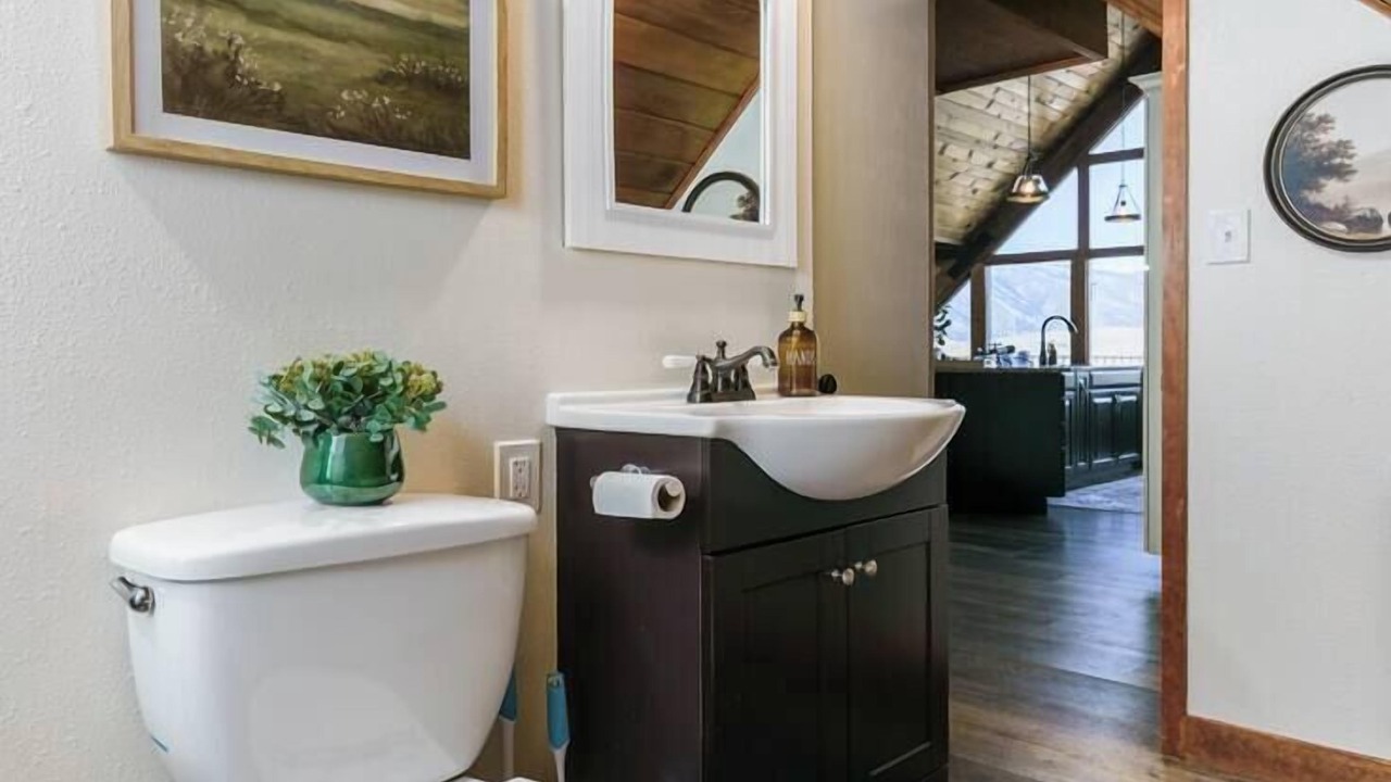 Photo of Bathroom in Lava Hot Springs
