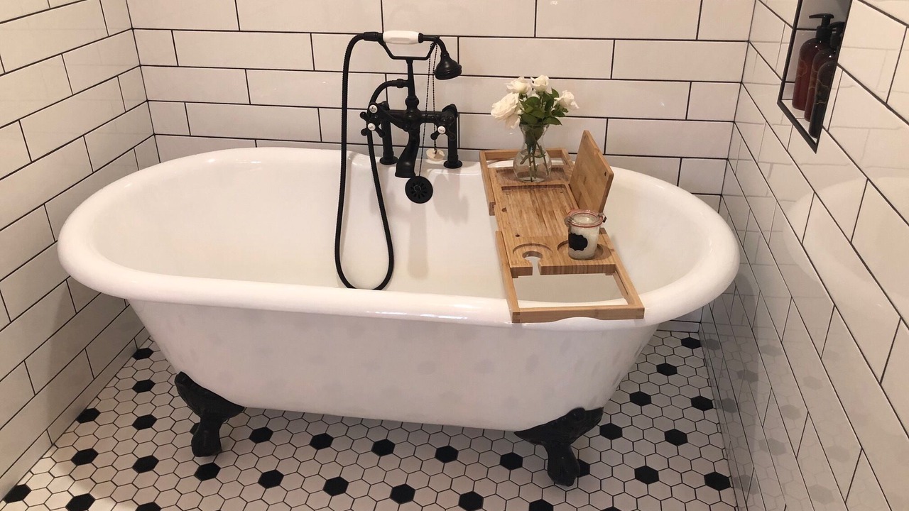 Photo of Bathroom in Depot Bench